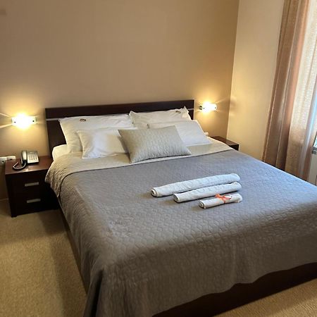 B&B Vila Vidikovac Аранделовац Экстерьер фото